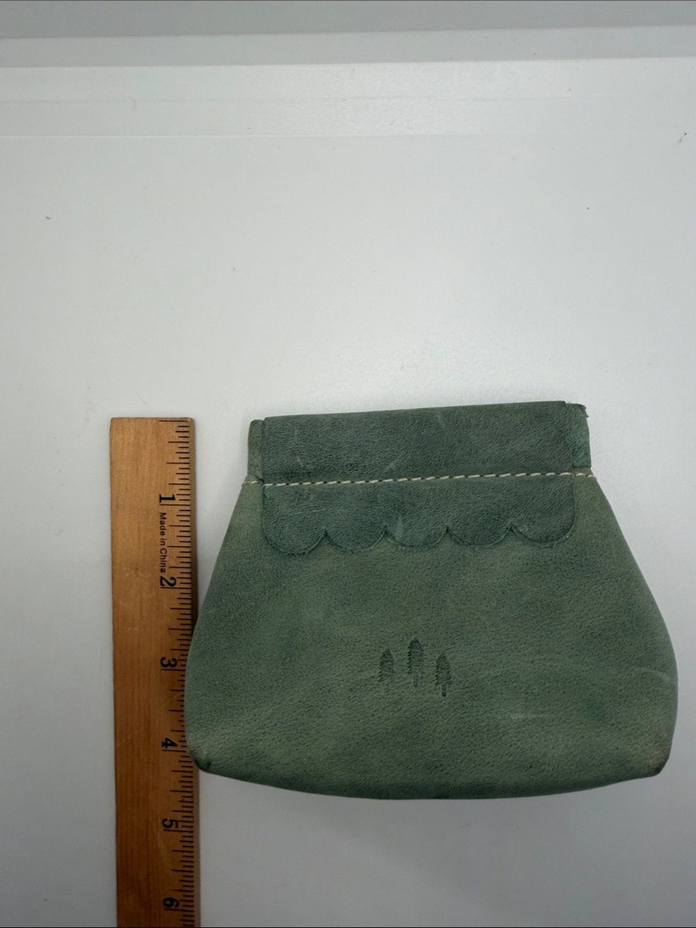 Portland Sueded Leather Pouch Green Leather Scallop-Trim top closesure - Picture 2 of 9